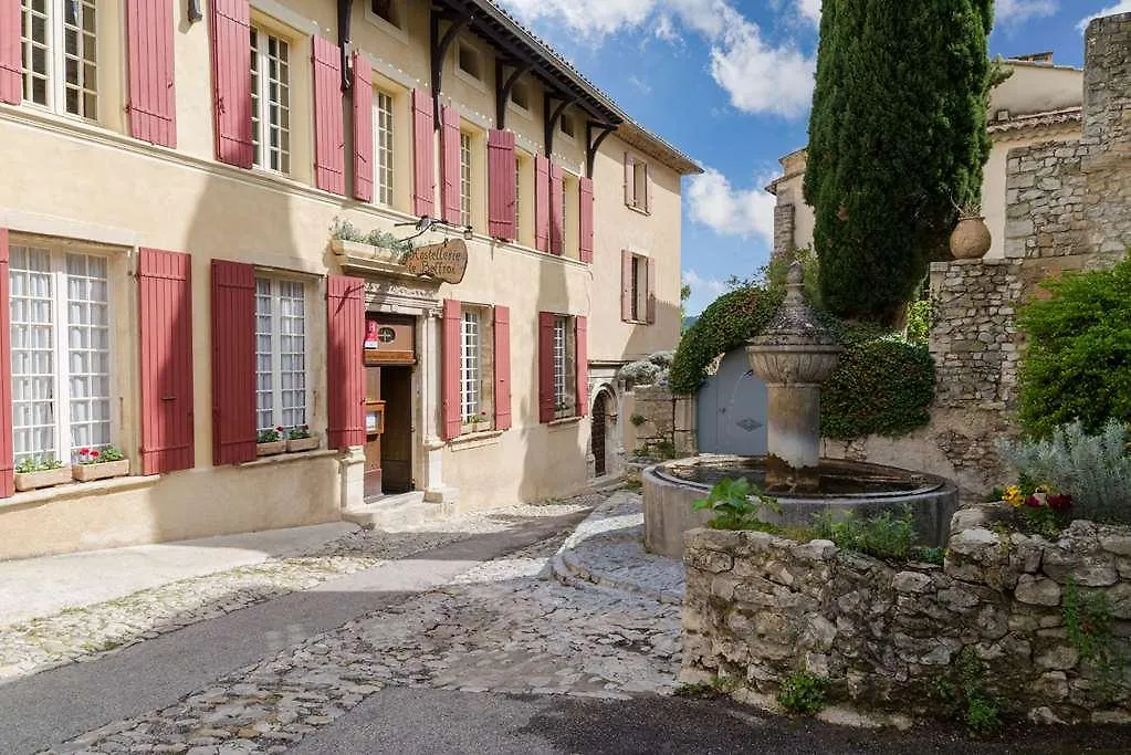 Hostellerie Le Beffroi Vaison-la-Romaine Hotel